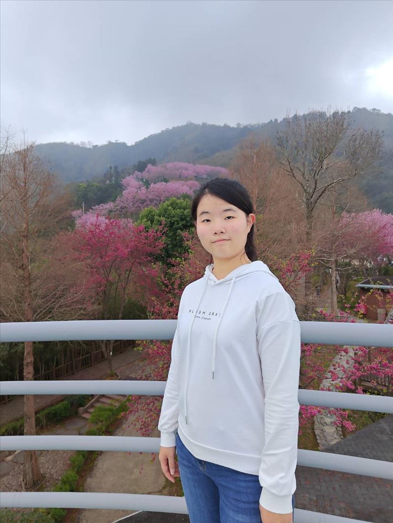 周庭伊